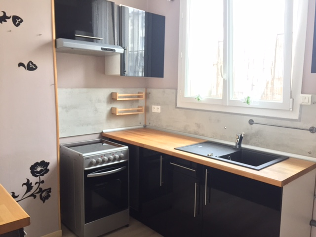T2 - RUE THIELMANS - 51 m² T2 - RUE THIELMANS - 51 m²