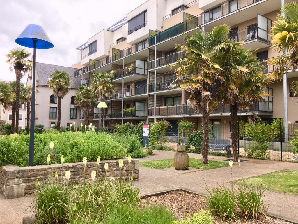T3 - CENTRE VILLE - PARKING - TERRASSE - 60M² T3 - CENTRE VILLE - PARKING - TERRASSE - 60M²