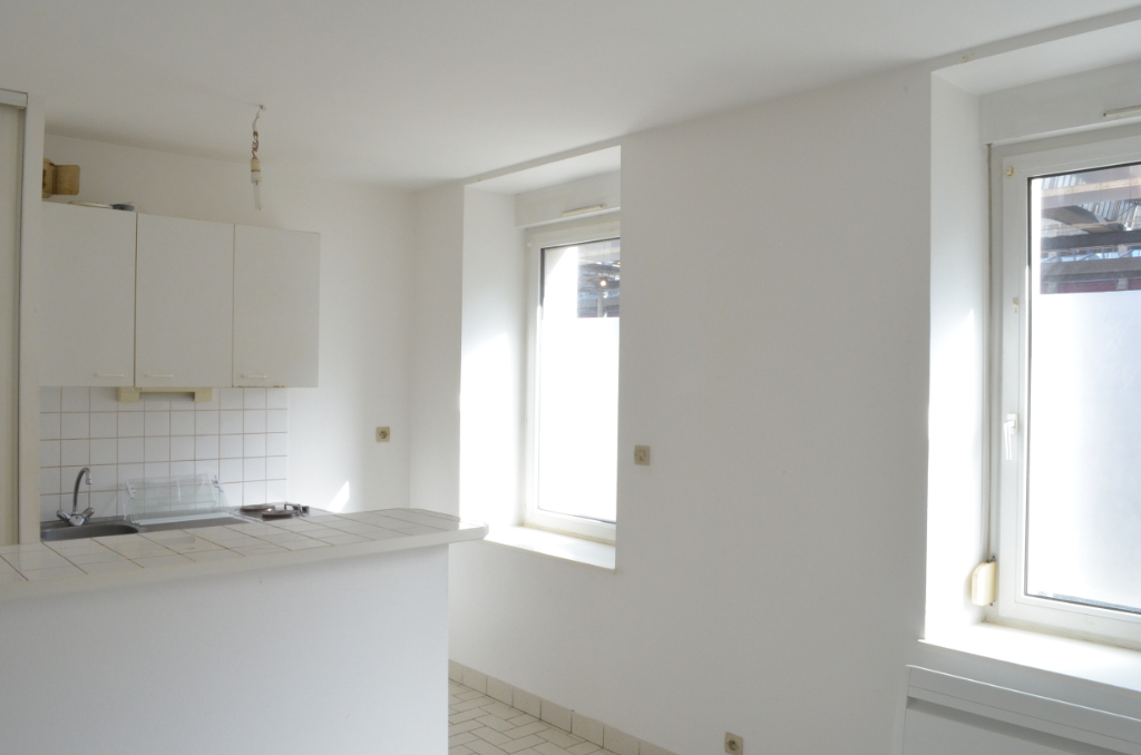 T1 BIS - SECTEUR SAINT MARTIN - 30M² T1 BIS - SECTEUR SAINT MARTIN - 30M²