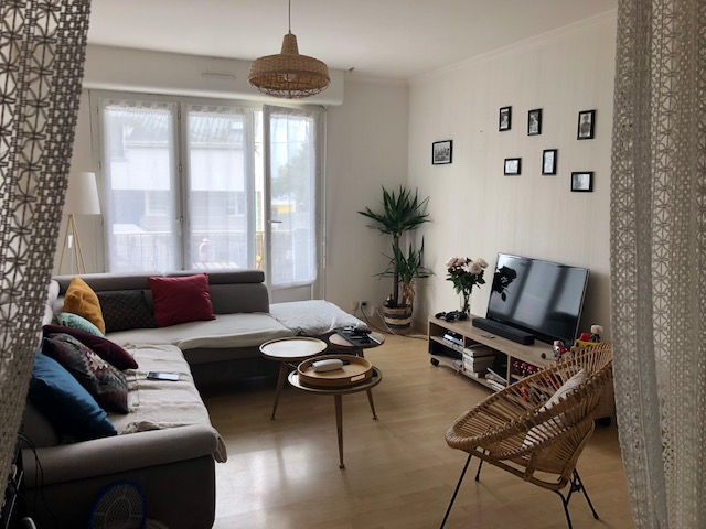 T3 MEUBLE ASCENSEUR - RUE LOSTALLEN - 61.9 m2 T3 MEUBLE ASCENSEUR - RUE LOSTALLEN - 61.9 m2