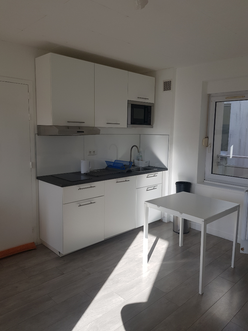 STUDIO MEUBLE 20.59 M2 - RUE SEBASTOPOL - BREST - QUARTIER SAINT MARTIN STUDIO MEUBLE 20.59 M2 - RUE SEBASTOPOL - BREST - QUARTIER SAINT MARTIN