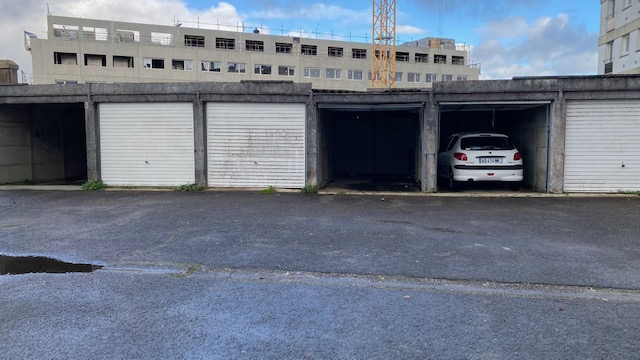 LOT DE 3 GARAGES - SAINT MARTIN LOT DE 3 GARAGES - SAINT MARTIN
