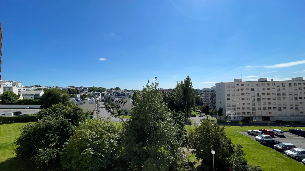 T4 - KERICHEN BREST - GARAGE DOUBLE - 79M² T4 - KERICHEN BREST - GARAGE DOUBLE - 79M²