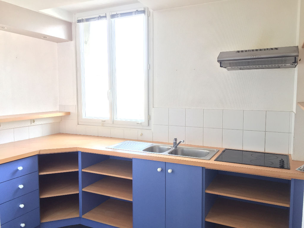 T3 - RUE FONFERRIER - 49 m² T3 - RUE FONFERRIER - 49 m²