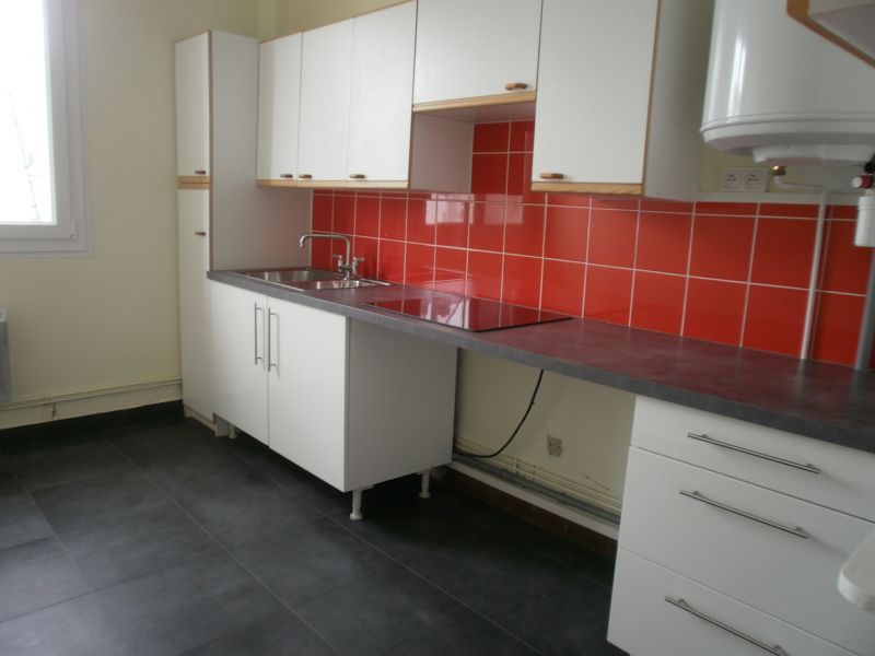 T3 - RUE AMIRAL LINOIS - 63 m² T3 - RUE AMIRAL LINOIS - 63 m²