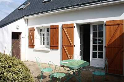 Maison Saint Nazaire 4 chambres 105 m2, chemin�e, garage, jardin de 391m�