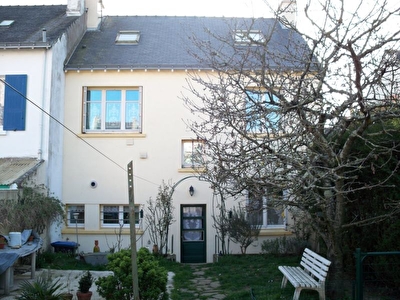 Maison Saint Nazaire 5 chambres 121 m2, jardin de 200m� environ