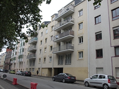 A LOUER Appartement 2 PIECE(S)