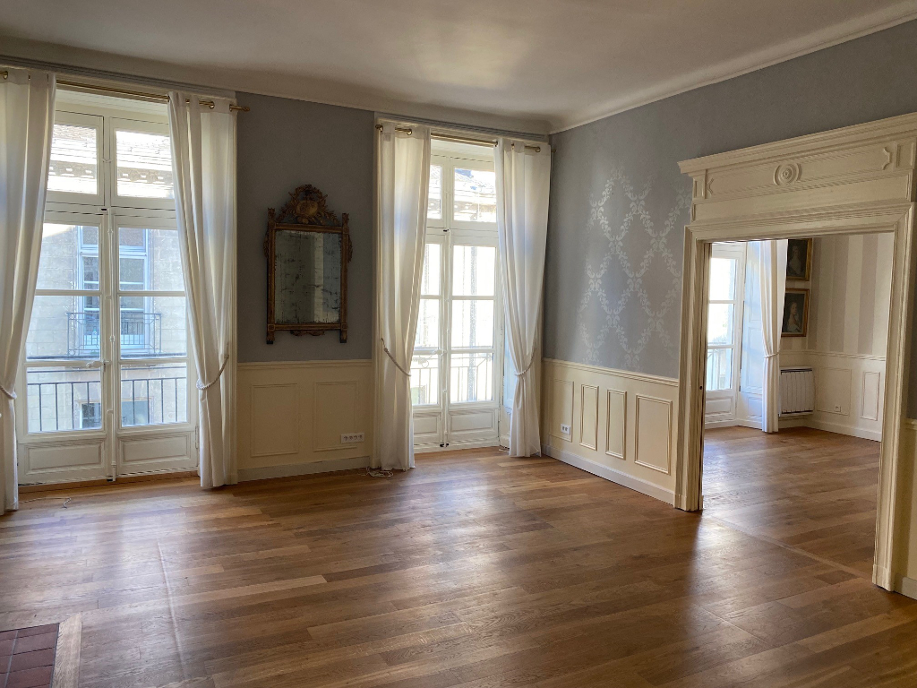Nantes appartement 4 pièces de 122 m² Nantes appartement 4 pièces de 122 m²