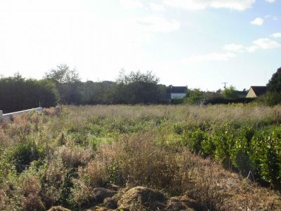 PROCHE DE LA BAIE DE GOULVEN TERRAIN A BATIR