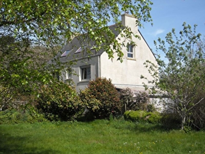 Maison Plogonnec 7 pi�ce(s) 193 m2