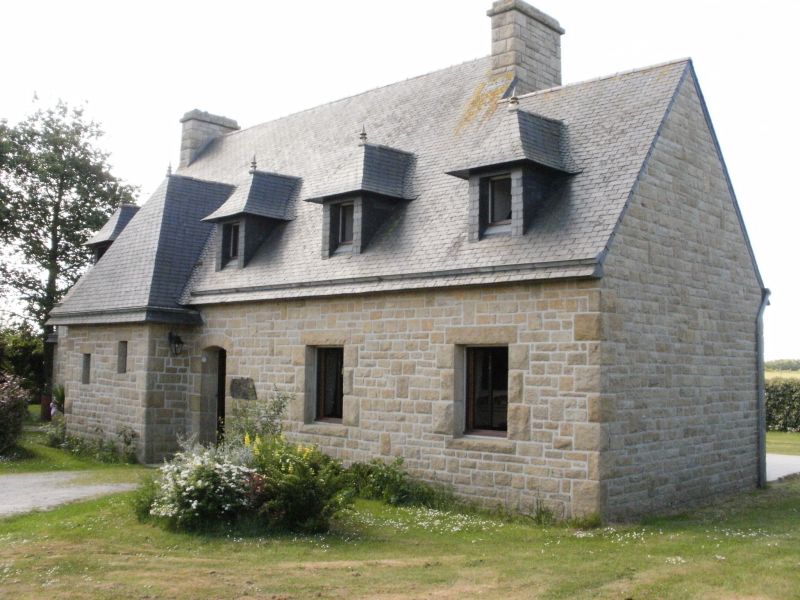 Maison Plourin 10 pi�ce(s) 220 m�.