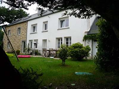 PLOUGASTEL Maison 7 pi�ce(s) 190 m2 ou corps de ferme