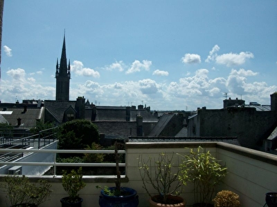 ST POL DE LEON Appartement en duplex