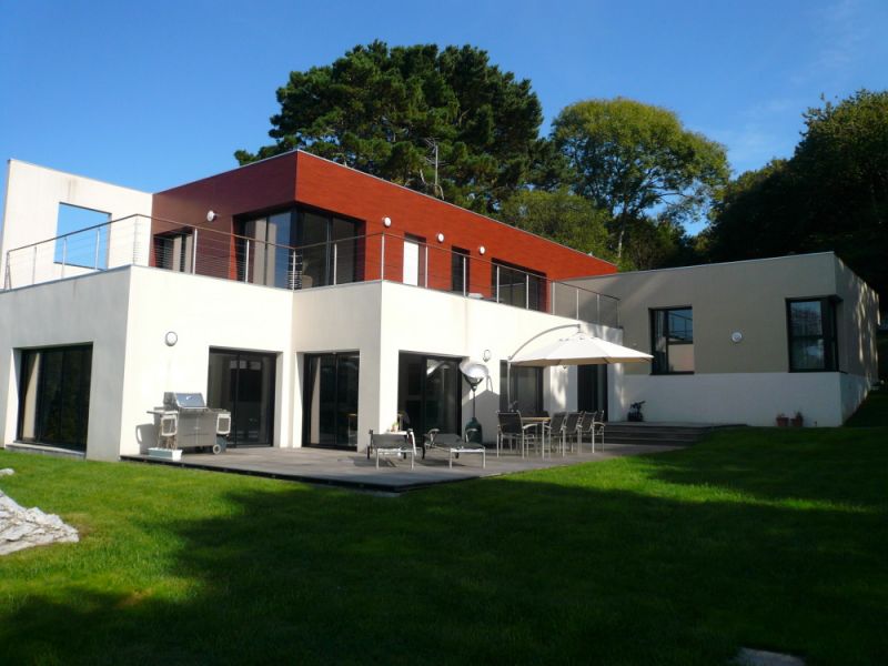 PLOUGASTEL DAOULAS contemportaine vue mer