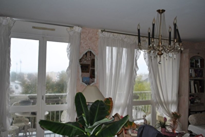 BREST - GEANT - GRAND T4 AVEC BALCON ET ASCENSEUR - STANDING