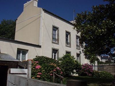 BREST,ST-MARC,MAISON BOURGEOISE + MAISON T3 SUR ENVIRON 3000 M2 DE TERRAIN
