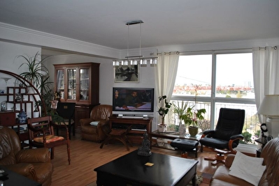 BREST - KERINOU GRAND APPARTEMENT T4 88m� DERNIER ETAGE AVEC TERRASSE ET VUE PANORAMIQUE - RARE