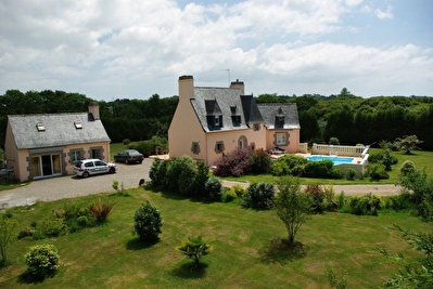 Maison Pont L'Abb� 5 pces 130 m� sur parc de 3Ha