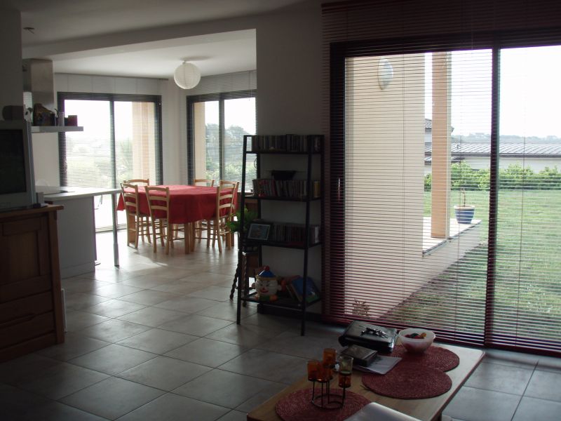 PLOUARZEL, CONTEMPORAINE SUR 1500 M2 DE TERRAIN 5 CHAMBRES
