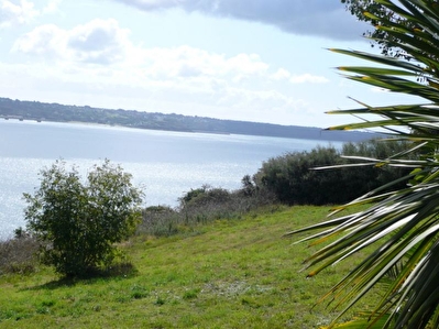 PLOUGASTEL DAOULAS PROPRIETE AVEC VUE MER EXEPTIONNELLE PANORAMIQUE  (180�) ET IMPRENABLE