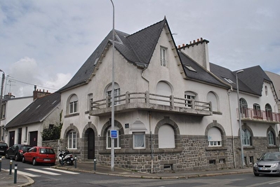 MAISON brest GAMBETTA ANNEE 1930 - 9 CHAMBRES - BALCON - VUE MER - GARAGE