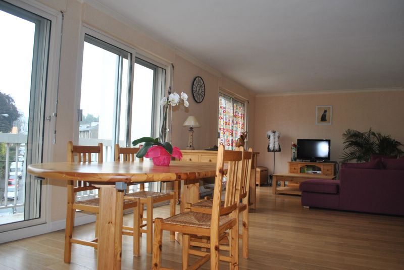 BREST - KERINOU - GRAND APPARTEMENT DE 163M� AVEC GARAGE - BALCON - ETAT IMPECCABLE