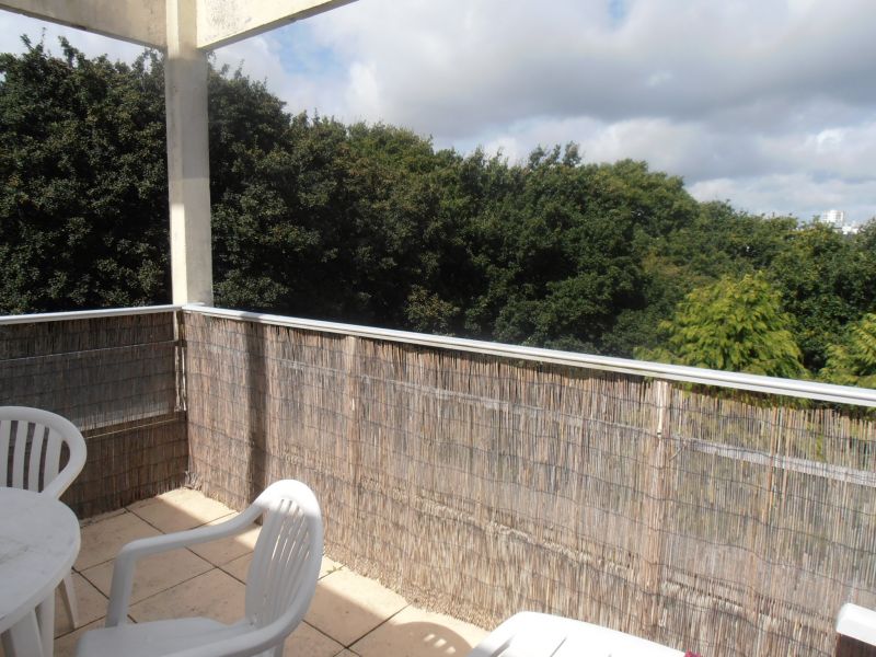 BREST,kerbonne,appartement T4,2 chambres,ascenseur,balcon,terrasse,garage ferm�,