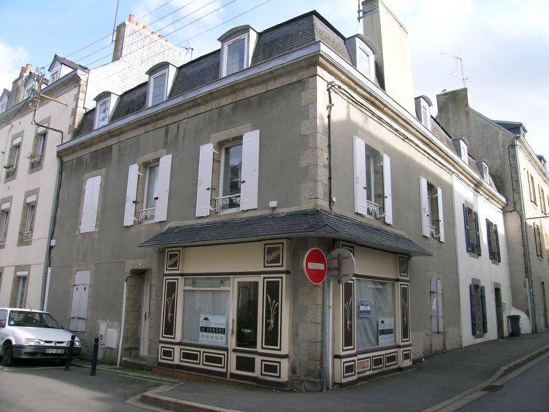 Local de  170m� �l Concarneau vide