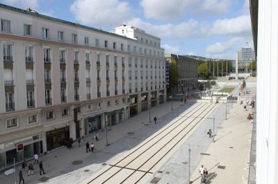 BREST - SIAM - BEL APPARTEMENT T4 DE 79 M� - 3�me ETAGE -  EXPOSITION OUEST AVEC BALCON - URGENT !!!