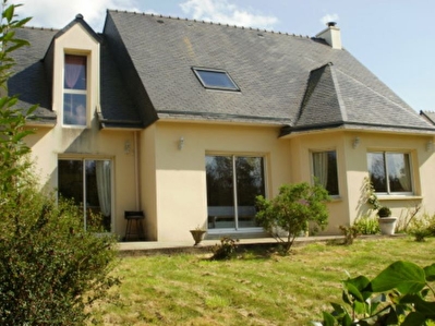 LANARVILY CONTEMPORAINE SPACIEUSE AVEC DES PRESTATIONS DE QUALITE