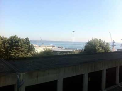 RIVE DROITE BEAU T3 VUE RADE BALCON GARAGE