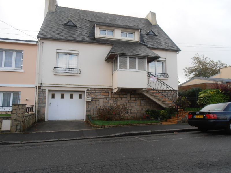BREST,MAISON TRADITIONNELLE SUR SOUS-SOL COMPLET
