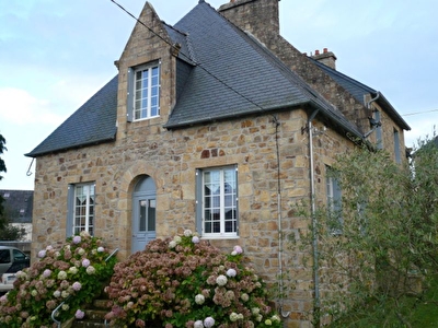 Maison de caract�re en pierre Daoulas A 15mn de Brest
