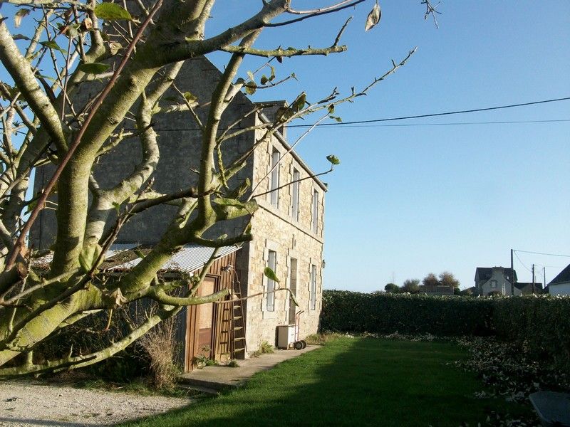 Maison Santec 5 pi�ce(s) 81 m2