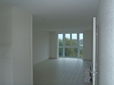 Brest ,� proximit� du centre.Appartement T3 de 60 m2 avec garage dans r�sidence de 1999.Id�al investisseur ou premi�re acquisition