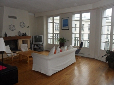 BREST - TRIANGLE D'OR - APPARTEMENT DE 105 M� AU DERNIER ETAGE AVEC VUE MER BALCON