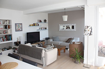 BREST - ENTRE GAMBETTA ET ST MICHEL - APPARTEMENT 3 CHAMBRES BALCON - GARAGE