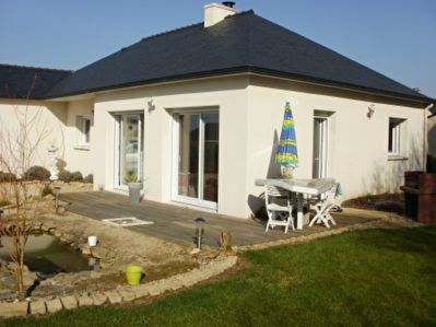 PLOUVIEN MAISON DE PLAIN PIED RECENTE-3 CHAMBRES-GARAGE-TERRAIN 600 M�