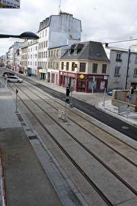 BREST - HAUT DE JAURES - APPARTEMENT DE 114 M2 AU SECOND ETAGE DANS IMMEUBLE DES ANNEES 1900 REFAIT A NEUF