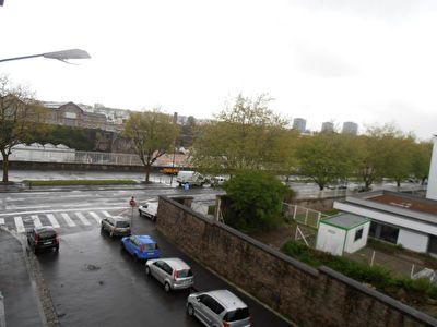 APPARTEMENT T4 DE 88.20 M2  BREST SECTEUR CENTRE VILLE 2�me ETAGE