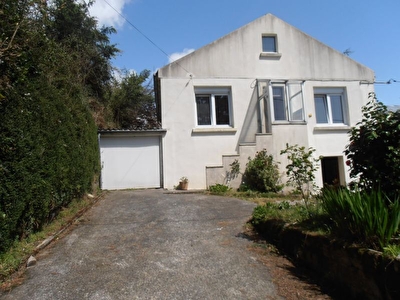 BOHARS PENFELD MAISON T3 AVEC GARAGE ET SOUS SOL