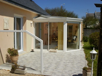 BRIGNOGAN PLAGES A 300 M DE LA MER SECTEUR PRISE-MAISON RECENTE DE PLAIN PIED SUR JARDIN CLOS ET PAYSAGER
