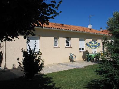  Maison Ste Livrade Sur Lot - 5 pi�ce(s) - 88 m2