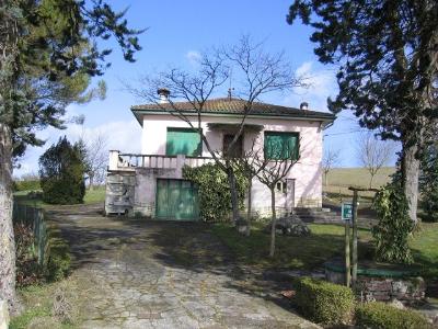  Maison - 4 pi�ce(s) - 95 m2