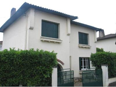  Maison Villeneuve Sur Lot - 5 pi�ce(s) - 108 m2