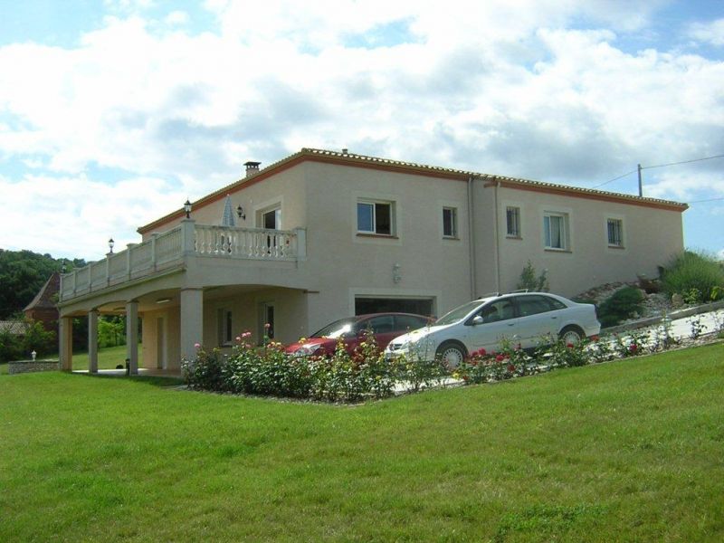  Maison proche Villeneuve sur Lot 6 pi�ce(s) 218 m2
