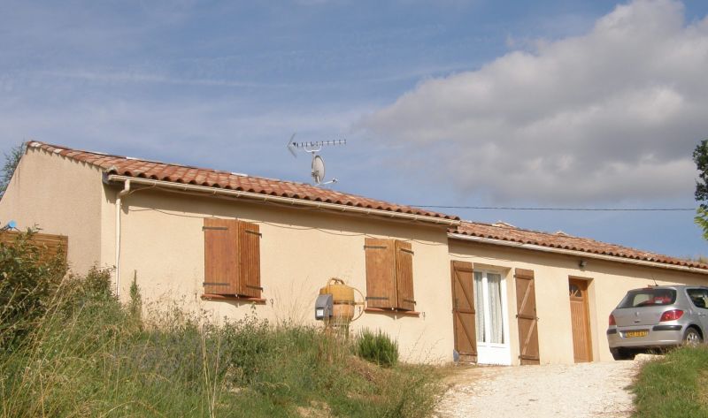  Maison Casseneuil 4 pi�ce(s) 115 m2