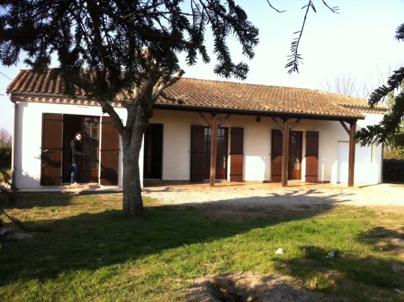 Maison de plain pied � louer Bias 106 m�
