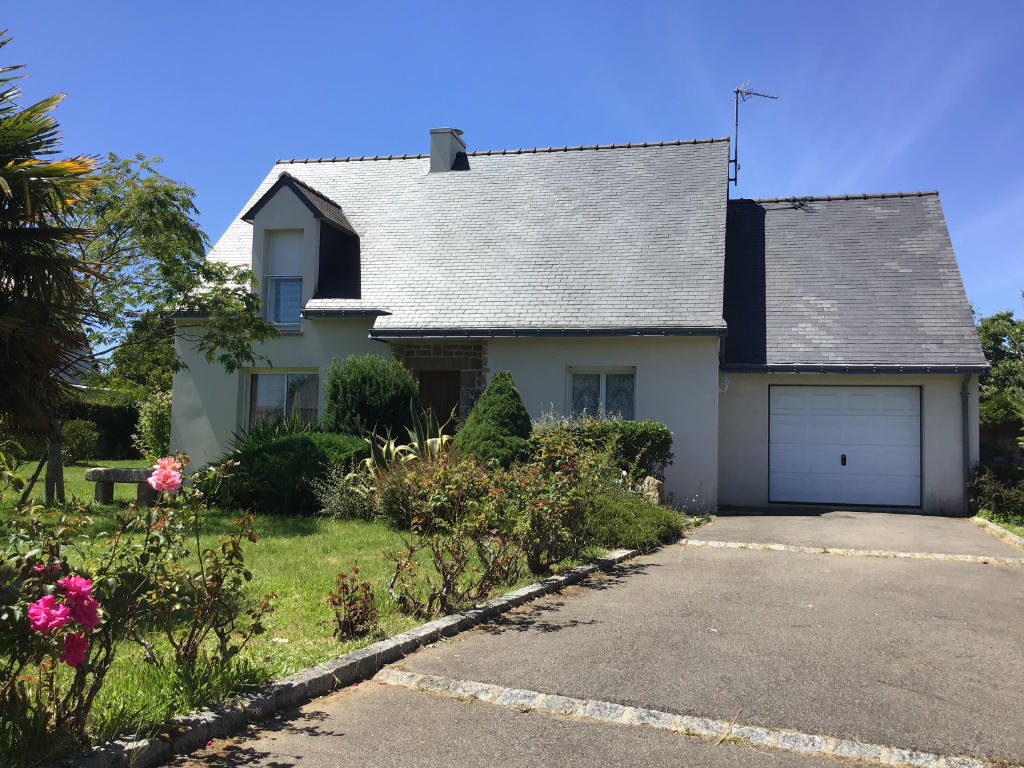 A pied du centre bourg, à 1,5 kms des plages, au calme d'une impasse maison récente à vendre sur la commune de PENESTIN 56760 BRETAGNE SUD A pied du centre bourg, à 1,5 kms des plages, au calme d'une impasse maison récente à vendre sur la commune de PENESTIN 56760 BRETAGNE SUD
